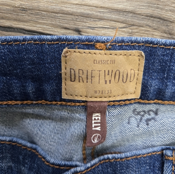 Driftwood Kelly Jeans - Picture 7 of 7